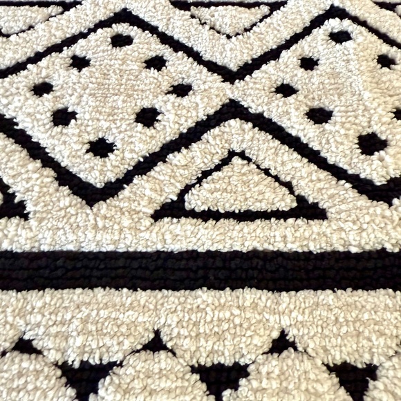 BETTER HOMES & GARDENS RUG BOHO CHIC - Picture 4 of 6